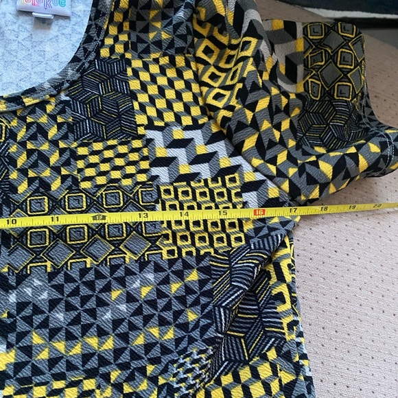 Lularoe geometric pattern dress *Has pockets!* - Picture 9 of 10